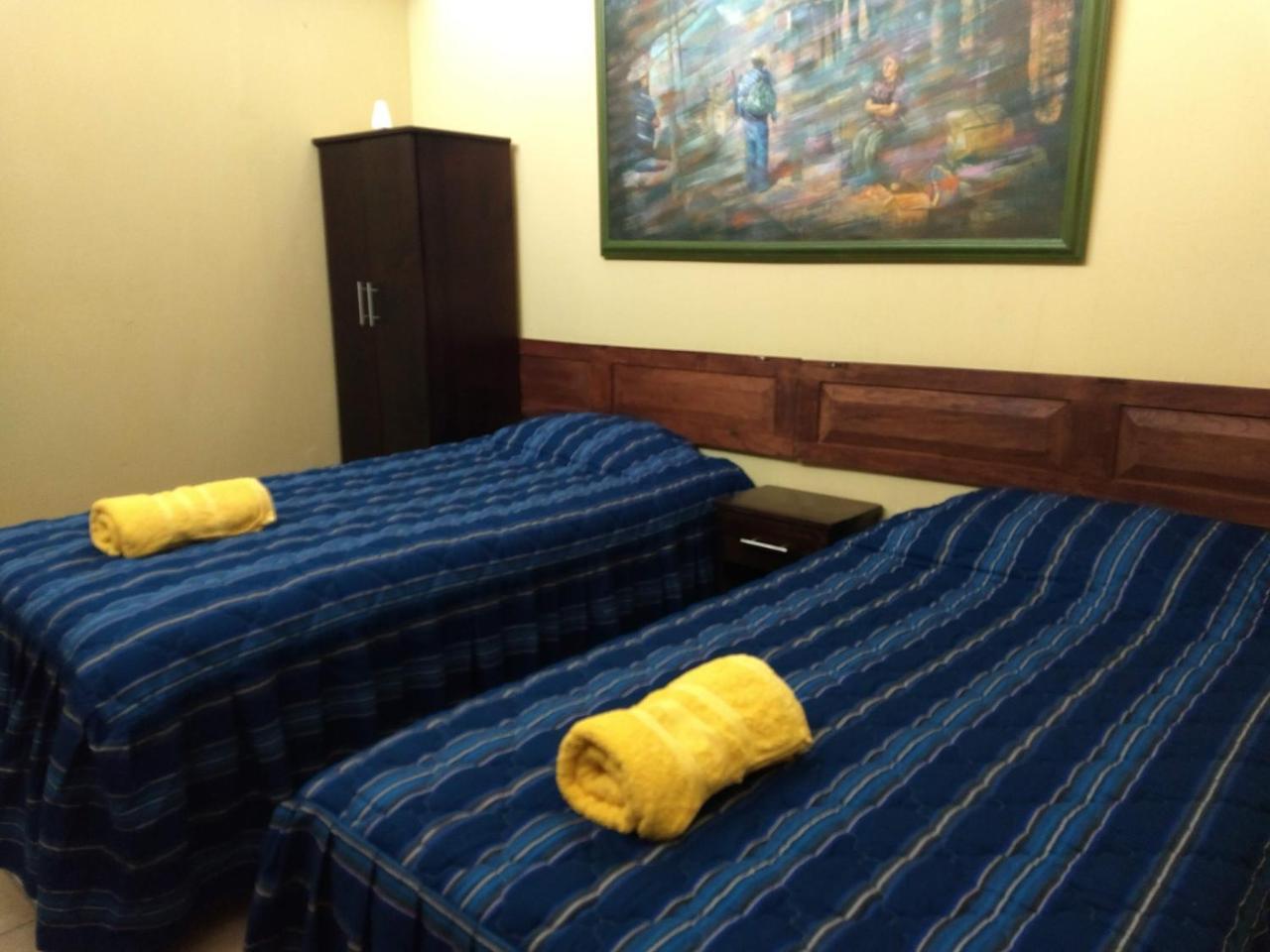 Give House Bed & Breakfast Guatemala City Exterior photo